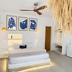 Kukulú Luxury Pool - Mykonos Private Oasis
